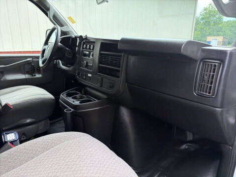 2017 Chevrolet Express 2500