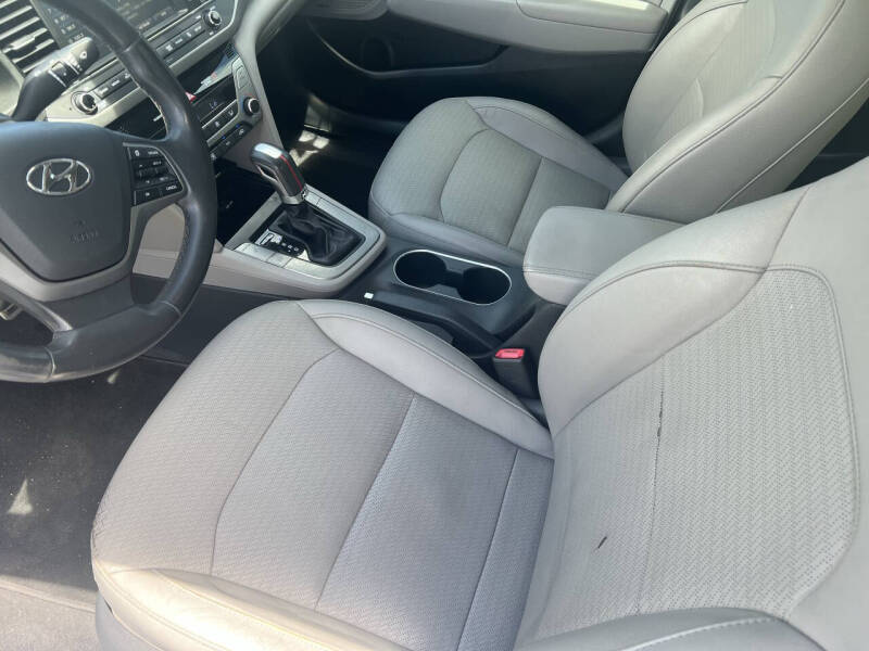 2017 Hyundai Elantra Value Edition