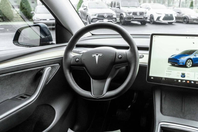 2023 Tesla Model Y Long Range