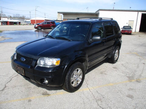 2005 Ford Escape for sale at RJ Motors in Plano IL