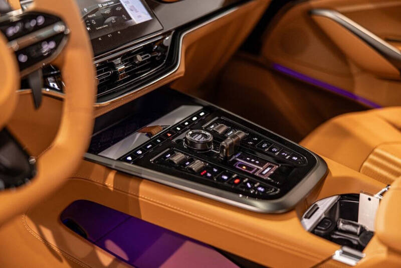 2026 Aston Martin DBX 707