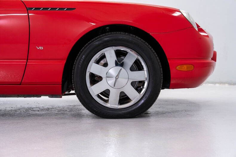 2003 Ford Thunderbird