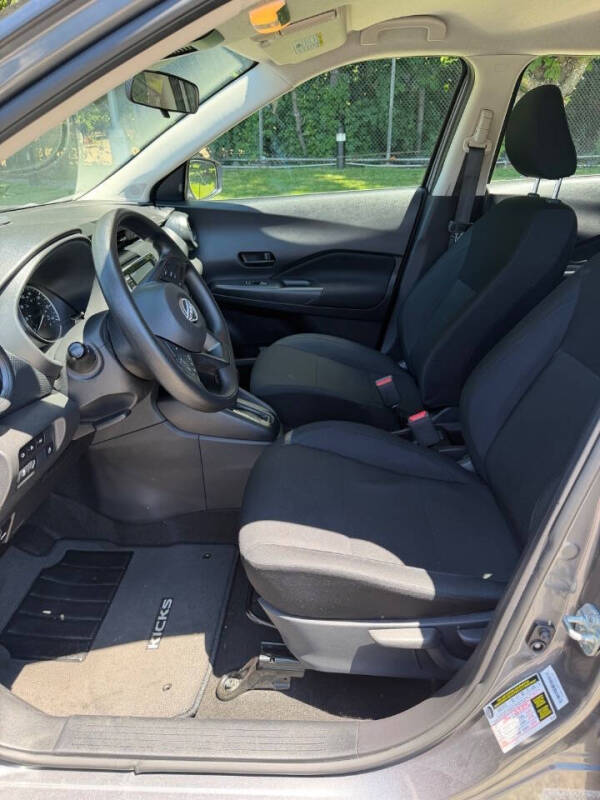 2023 Nissan Kicks S
