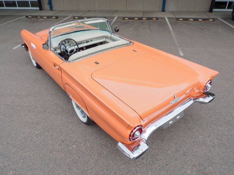 1957 Ford Thunderbird