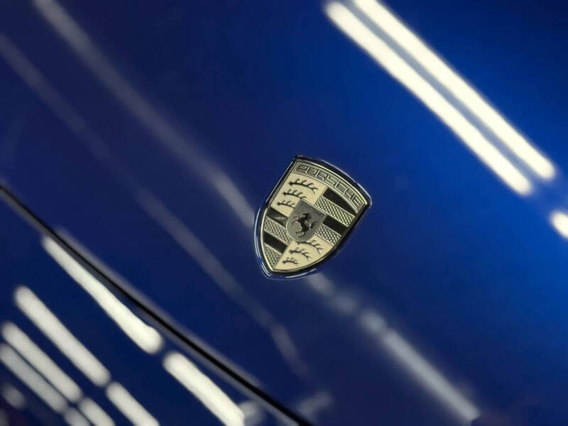 2024 Porsche Macan Turbo Electric