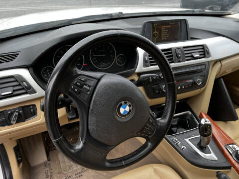 2012 BMW 3 Series 328i