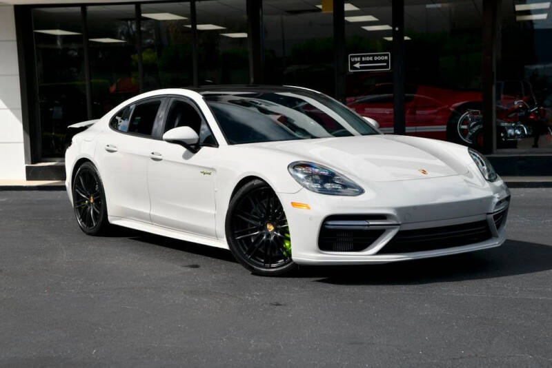 2018 Porsche Panamera Turbo S E-Hybrid