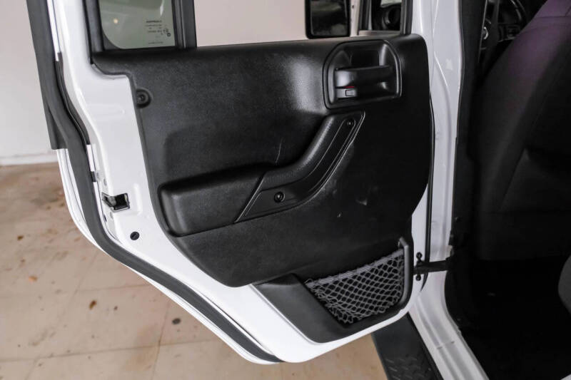 2017 Jeep Wrangler Unlimited Smoky Mountain