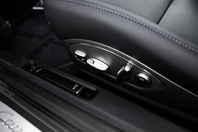 2025 Porsche 718 Cayman