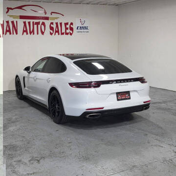 2017 Porsche Panamera