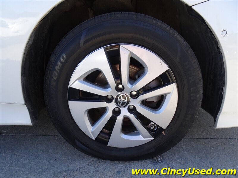 2020 Toyota Prius LE AWD-e