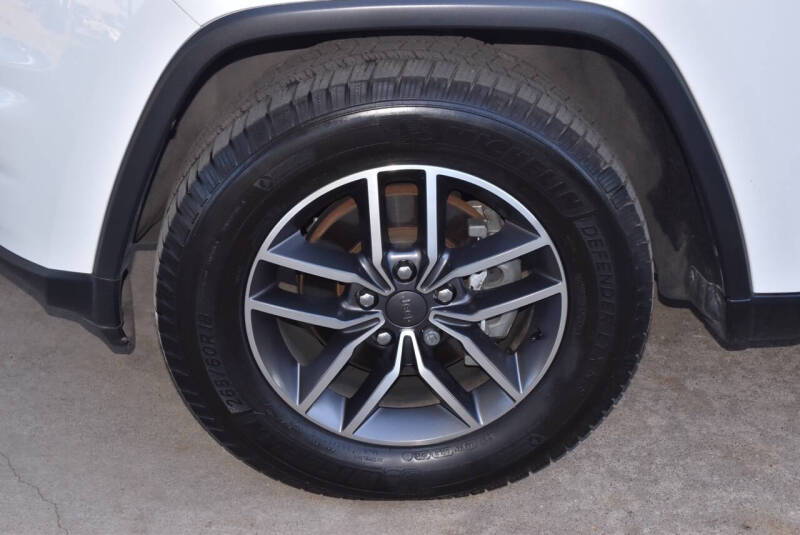 2020 Jeep Grand Cherokee Laredo E