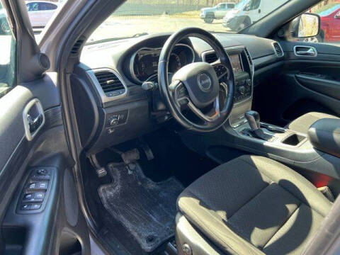 2019 Jeep Grand Cherokee Laredo E