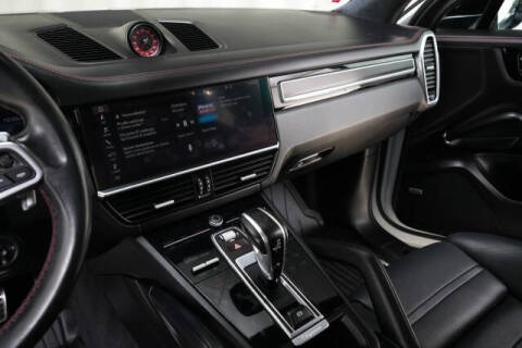 2021 Porsche Cayenne GTS