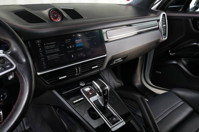 2021 Porsche Cayenne GTS