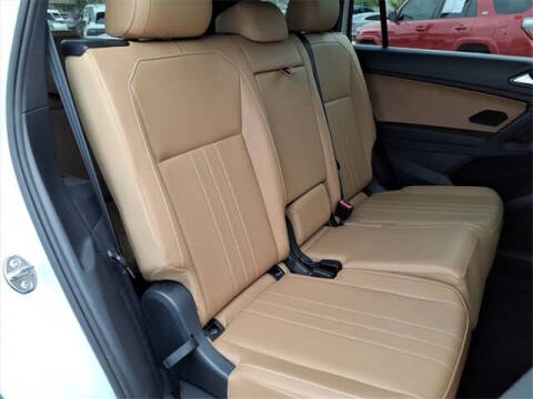 2023 Volkswagen Tiguan SE R-Line Black