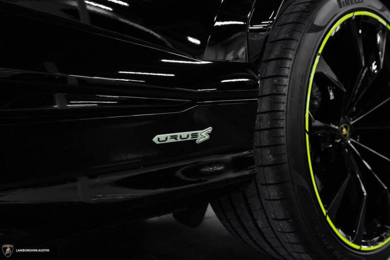 2024 Lamborghini Urus S