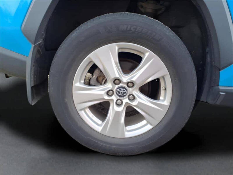 2021 Toyota RAV4 Hybrid LE