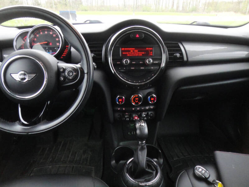 2015 MINI Hardtop 4 Door Cooper