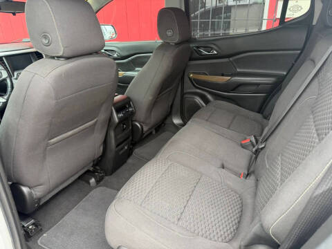 2017 GMC Acadia SLE-2
