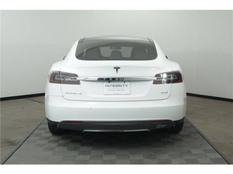 2016 Tesla Model S