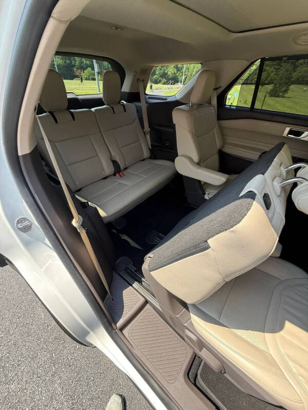 2020 Ford Explorer Platinum