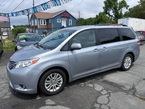 2012 Toyota Sienna