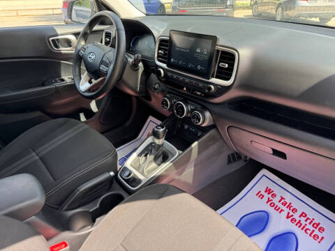2025 Hyundai Venue SEL