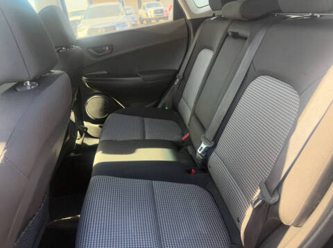 2020 Hyundai Kona SEL Plus