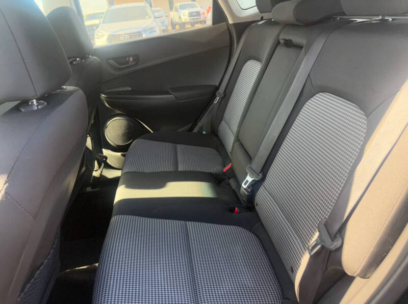 2020 Hyundai Kona SEL Plus