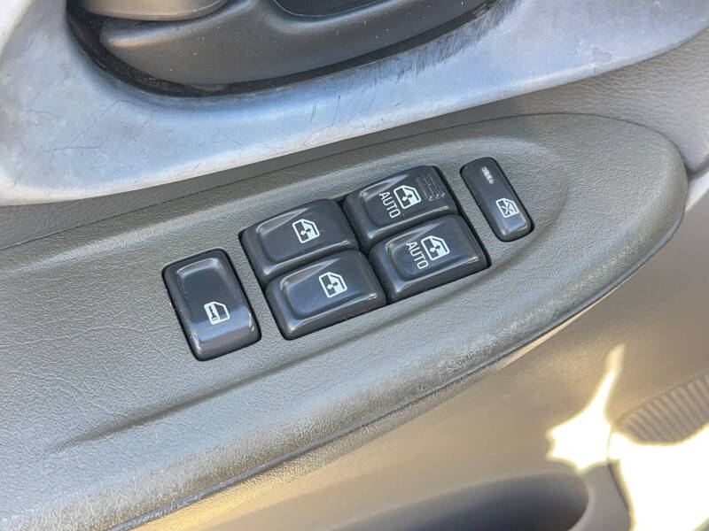 2004 Chevrolet TrailBlazer EXT LT