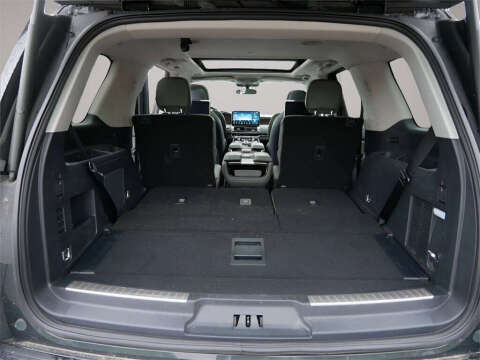 2022 Lincoln Navigator Black Label