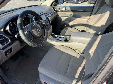 2012 Jeep Grand Cherokee Laredo