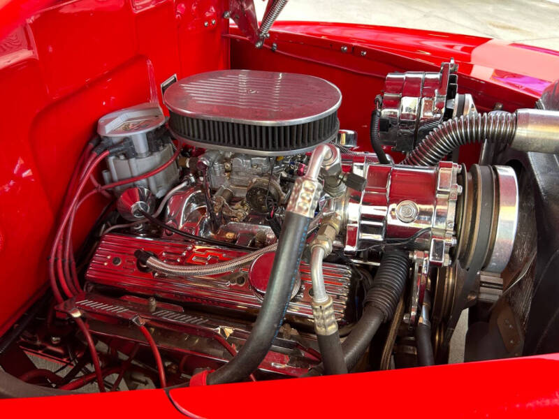 1947 Ford Super Deluxe