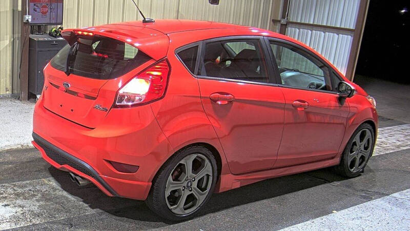 2014 Ford Fiesta for sale at HERMANOS SANCHEZ AUTO SALES LLC in Dallas TX