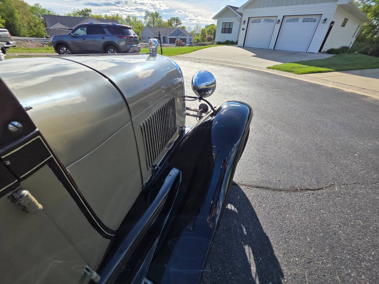 1928 Ford Roadster 21