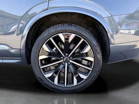 2025 Volvo XC90 T8 Ultra Bright Theme 6P