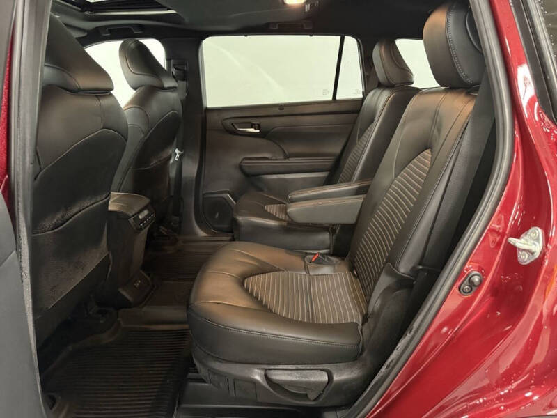 2023 Toyota Highlander XSE