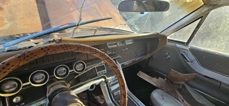 1966 Ford Thunderbird