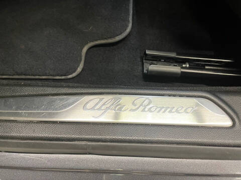 2017 Alfa Romeo Giulia Ti