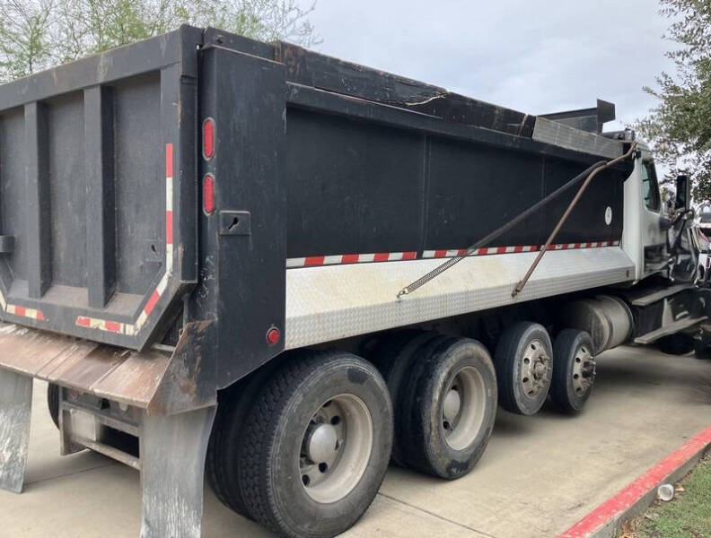 2016 Freightliner Cascadia