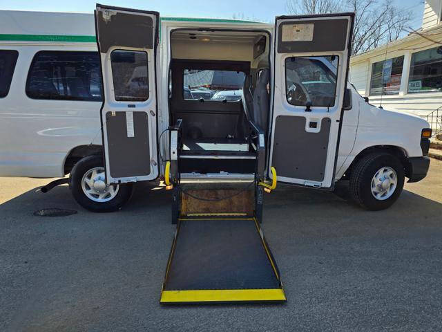 2012 Ford E-Series E-350 SD
