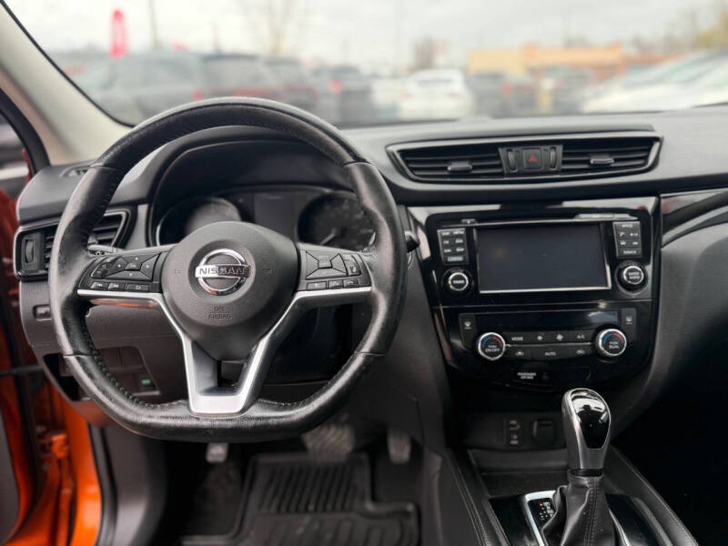 2017 Nissan Rogue Sport SL