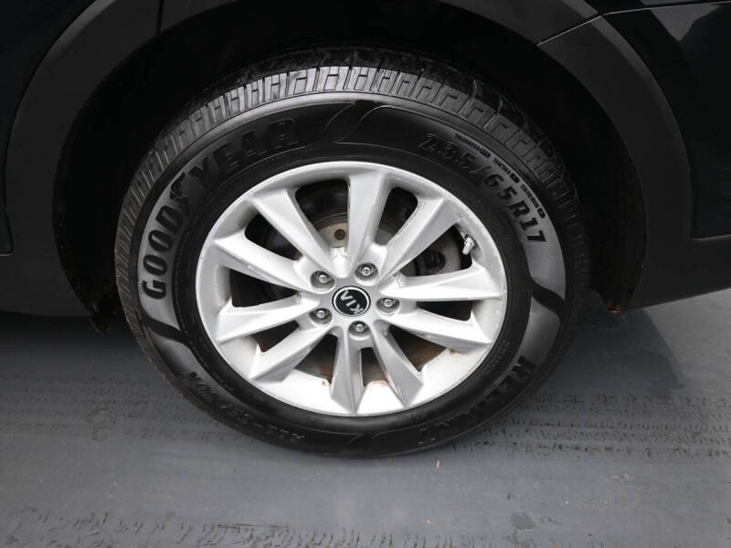 2019 Kia Sorento LX V6