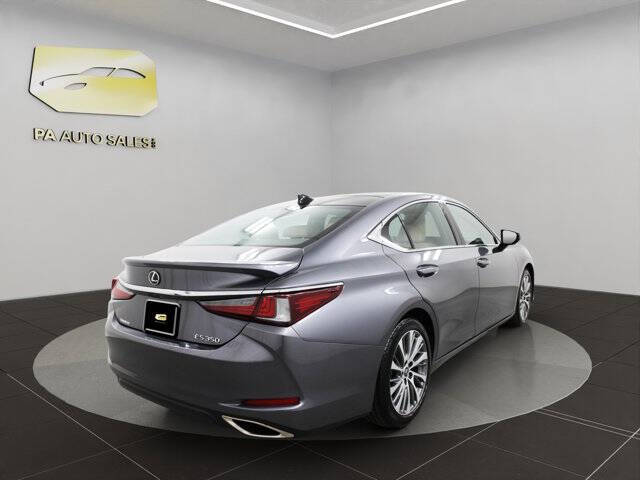 2021 Lexus ES 350