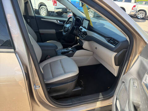 2020 Ford Escape SEL