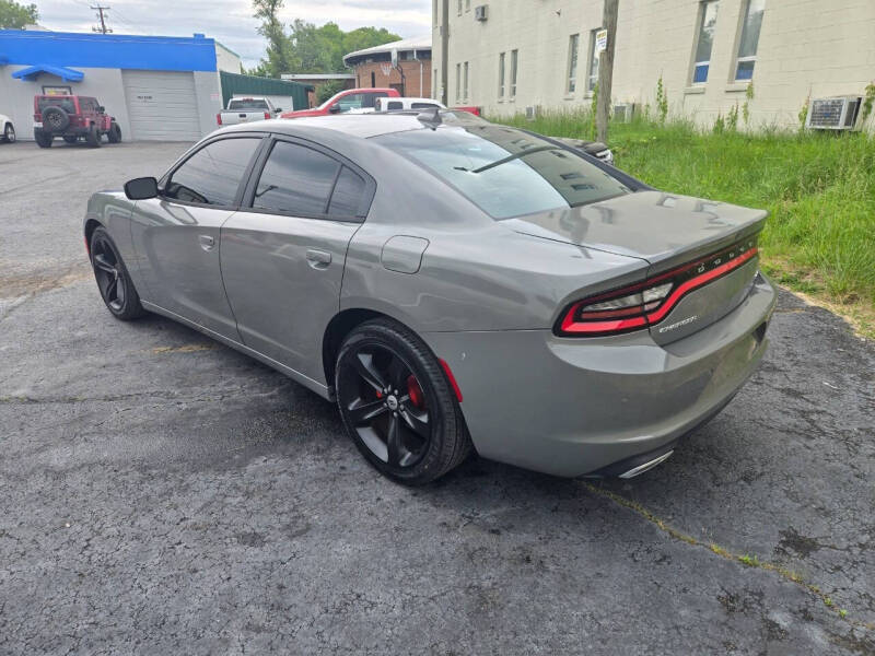 2018 Dodge Charger SXT Plus