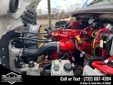 2019 Freightliner M2 106