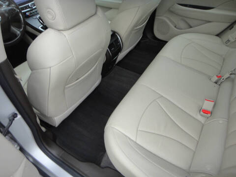 2017 Buick LaCrosse Essence