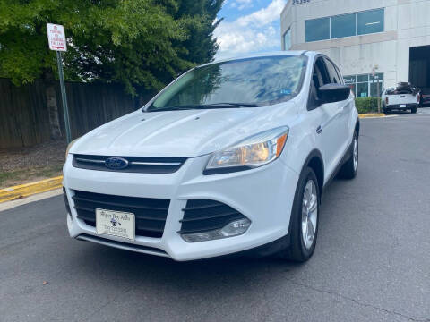 2013 Ford Escape for sale at Super Bee Auto in Chantilly VA